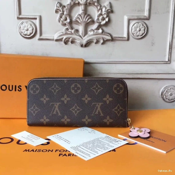 Vuitton Louis wallet CHANELEMENCE 1217